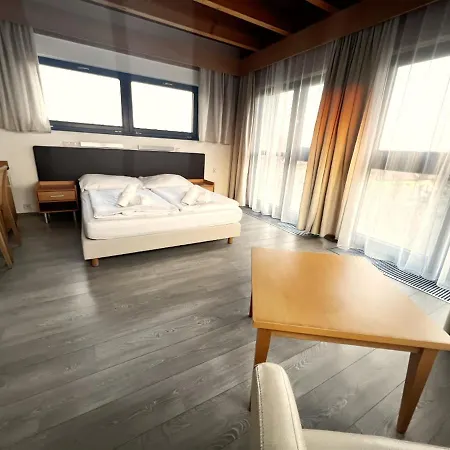 Szálloda Zabcice 3*