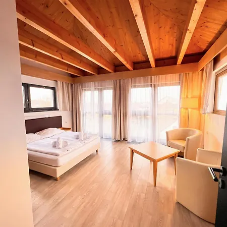 Zabcice Hotel 3*