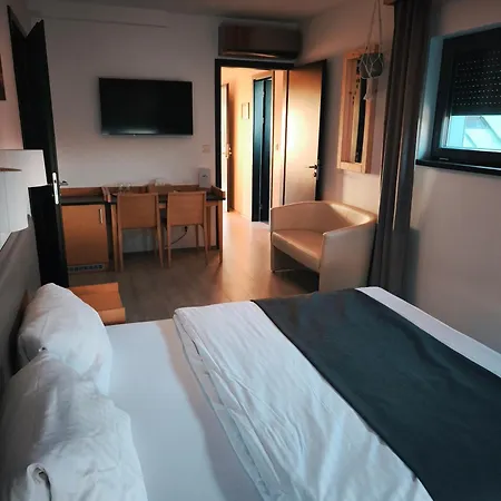 Hotel Zabcice